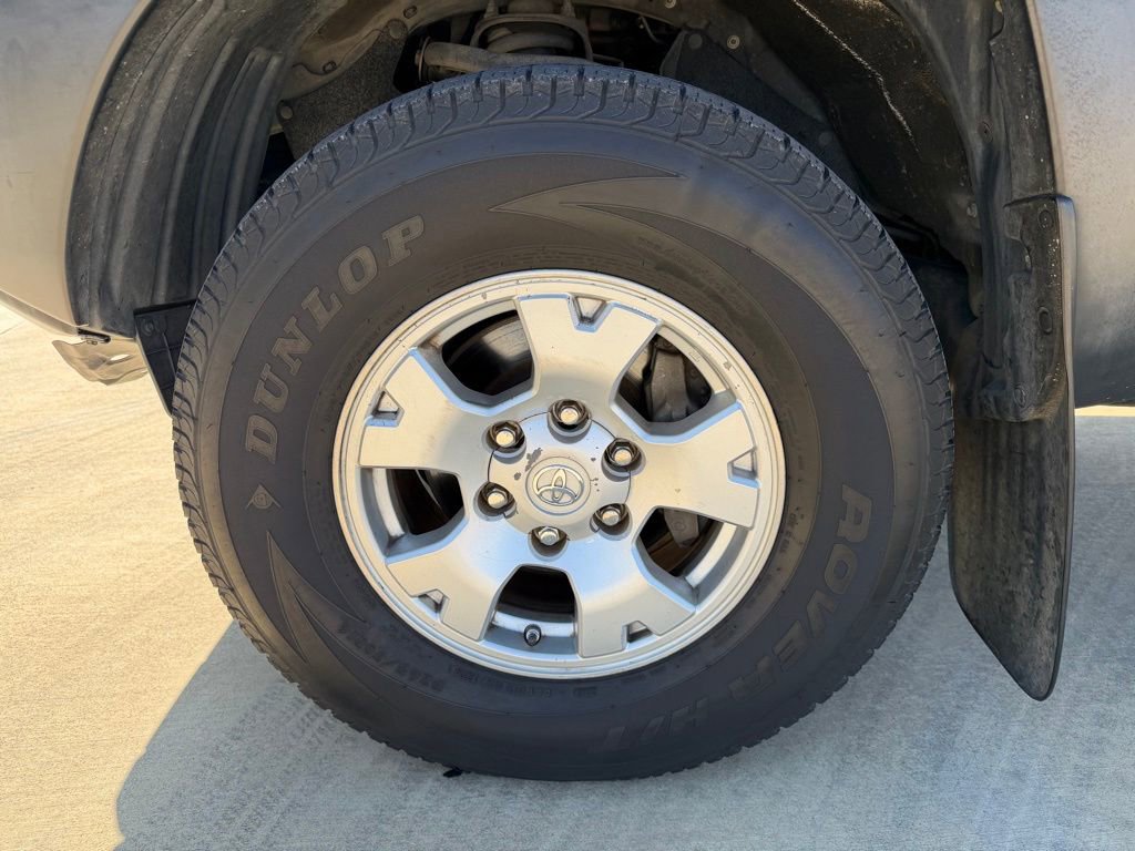 Used 2014 Toyota Tacoma PreRunner image 9