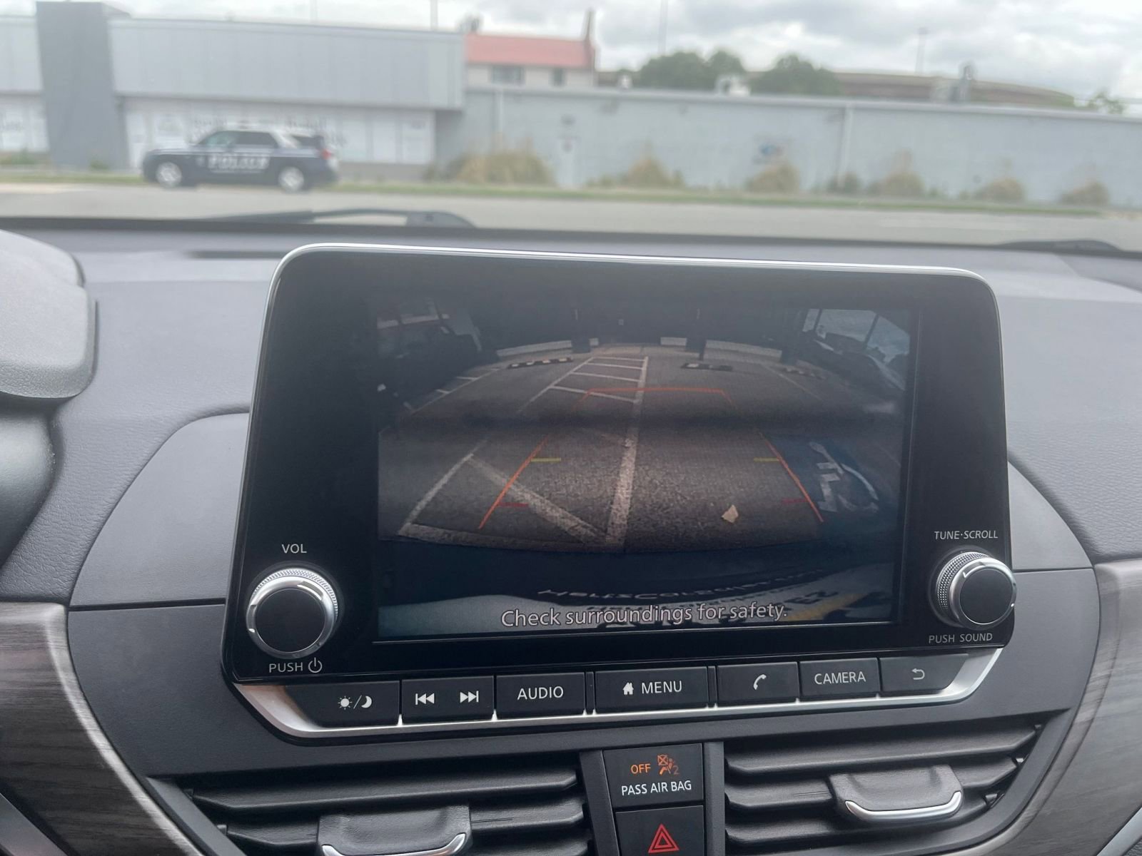 Used 2025 Nissan Altima 2.5 SV FWD image 23