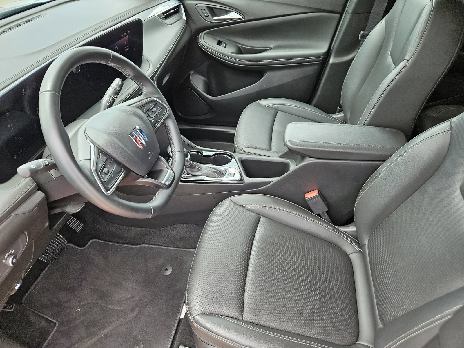Used 2024 Buick Encore GX Sport Touring FWD image 16