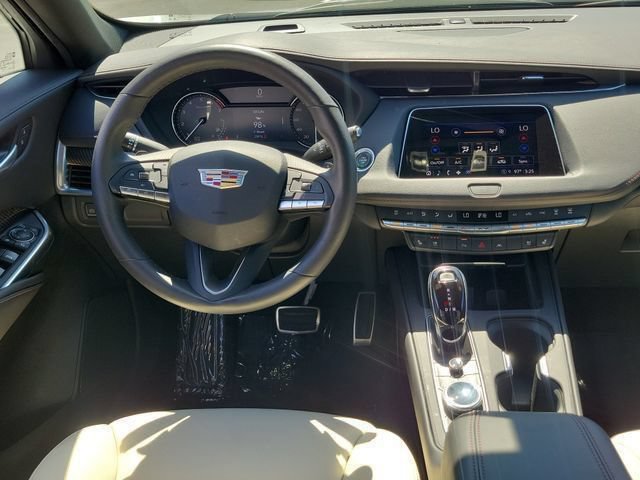 Certified 2023 Cadillac XT4 Sport FWD image 18