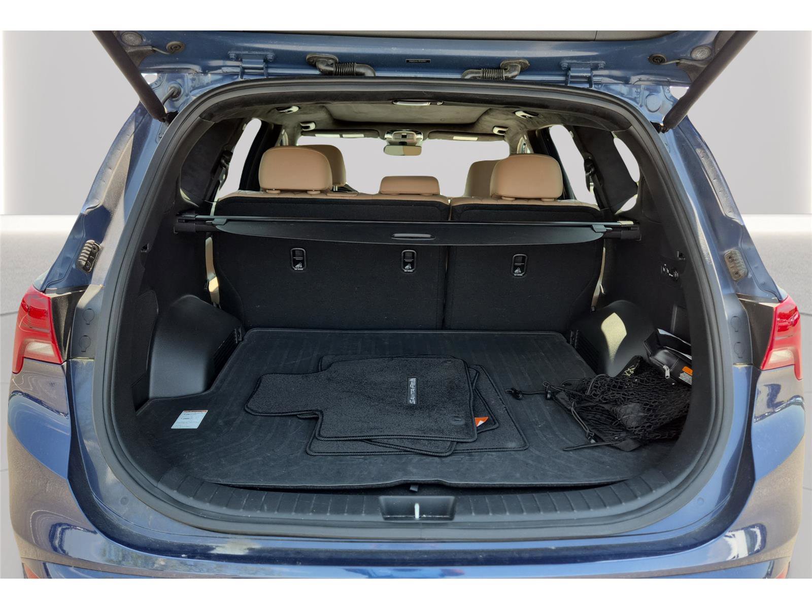 Used 2023 Hyundai Santa Fe Calligraphy FWD image 11