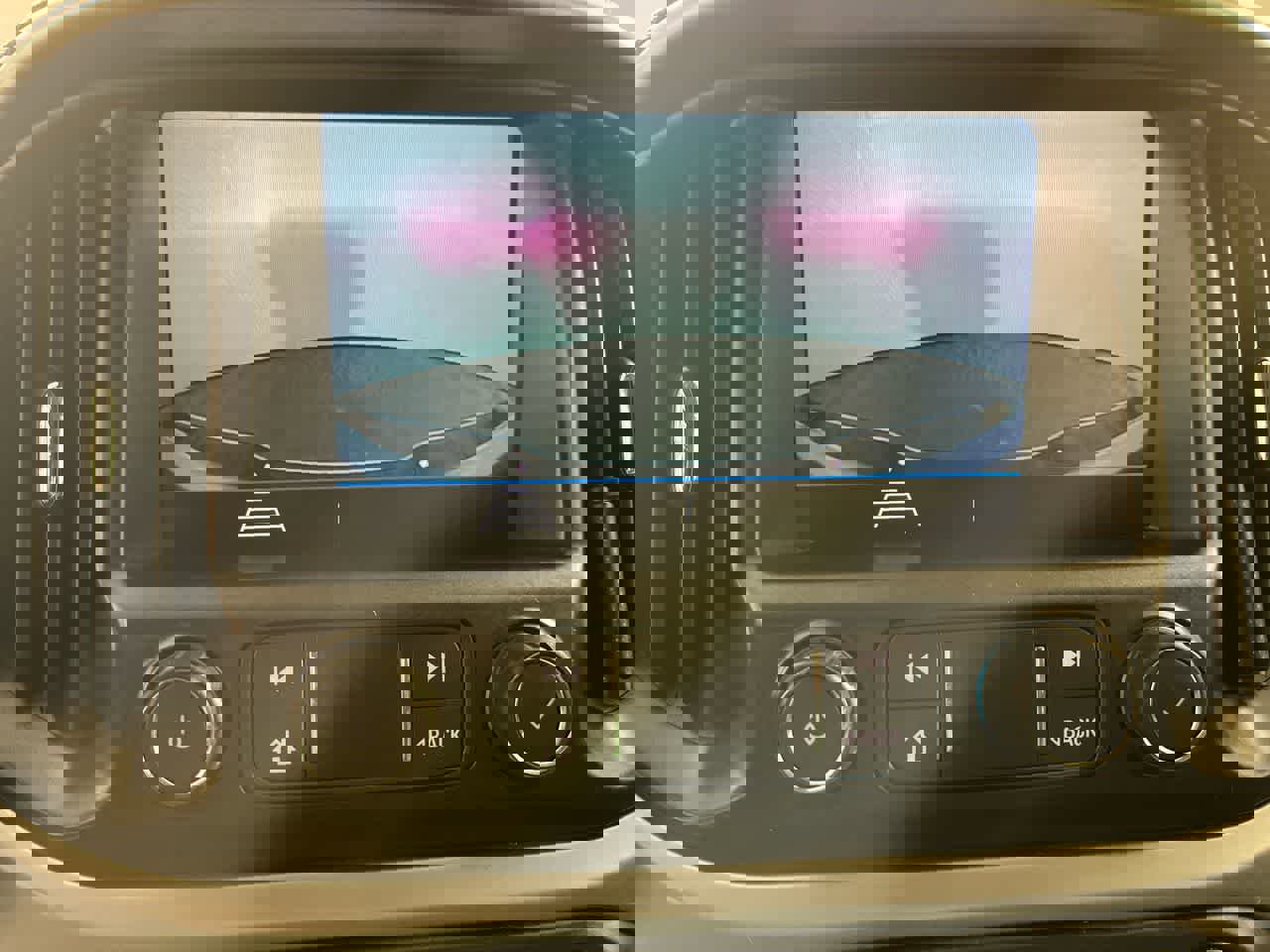 Used 2022 Chevrolet Colorado LT w/ Fleet Safety Package image 18