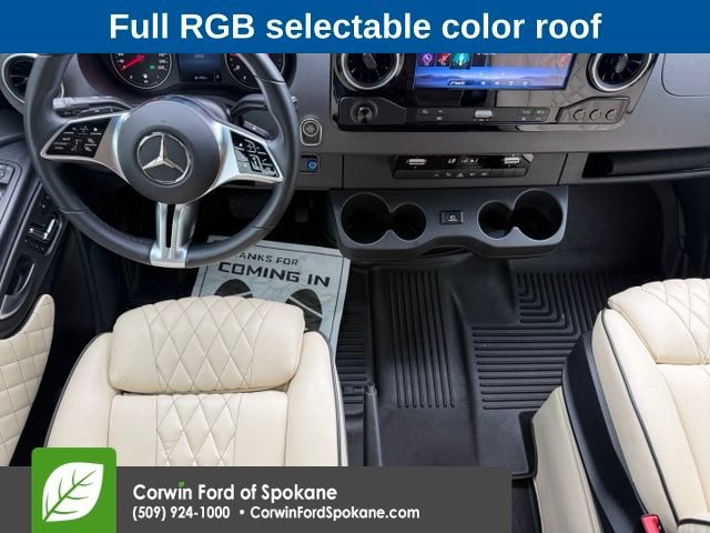 Used 2025 Mercedes-Benz Sprinter 2500 image 3