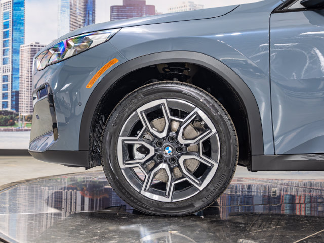 New 2026 BMW X2 xDrive28i w/ Technology Package AWD/4WD image 7