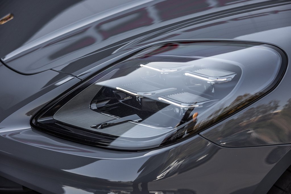 Used 2025 Porsche Panamera image 23