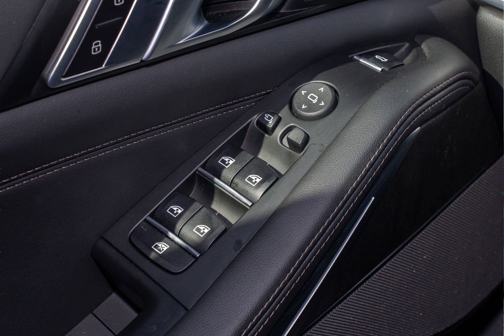 Used 2026 BMW X5 sDrive40i image 27