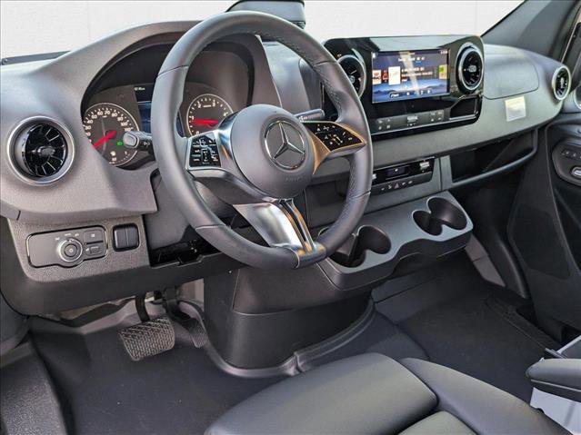 New 2025 Mercedes-Benz Sprinter 2500 image 3