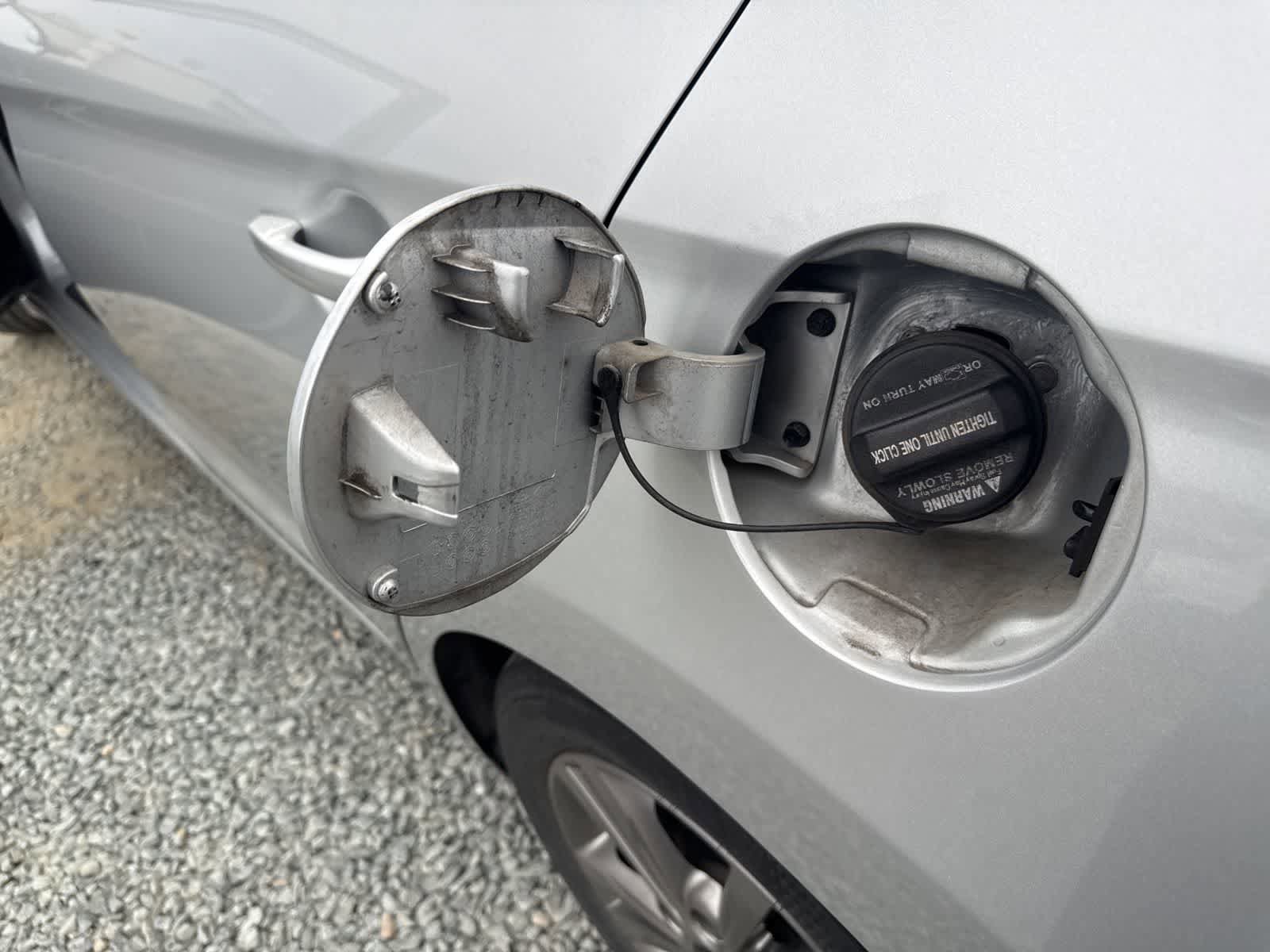 Used 2017 Hyundai Elantra SE image 11