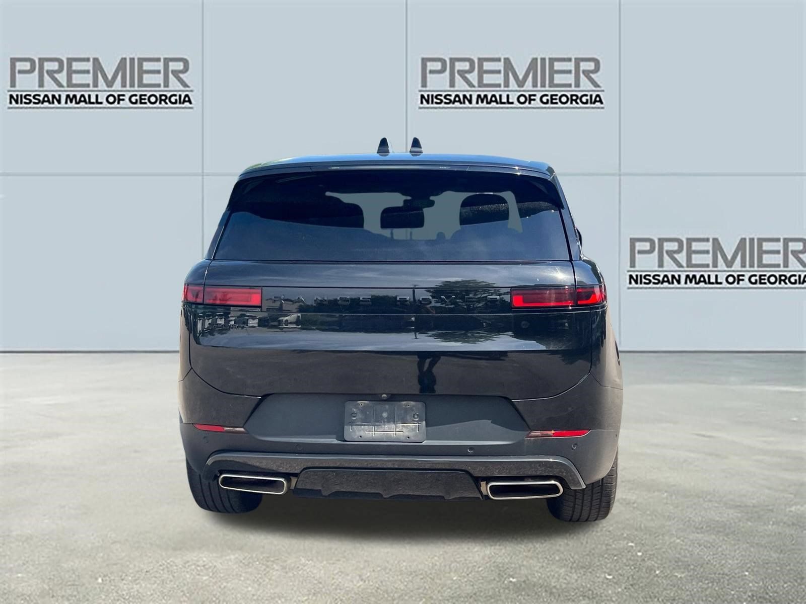 Used 2025 Land Rover Range Rover Sport SE AWD/4WD image 19