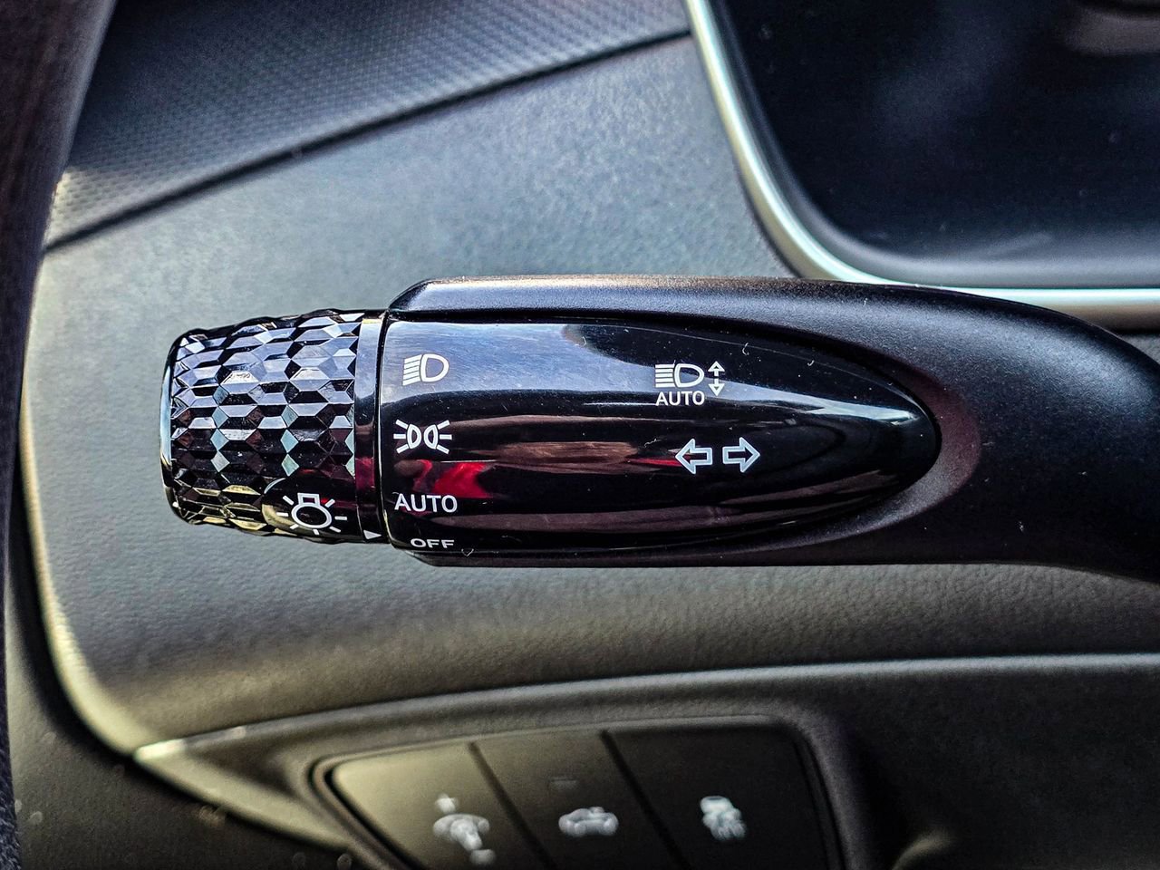 Used 2024 Hyundai Santa Cruz SEL image 25