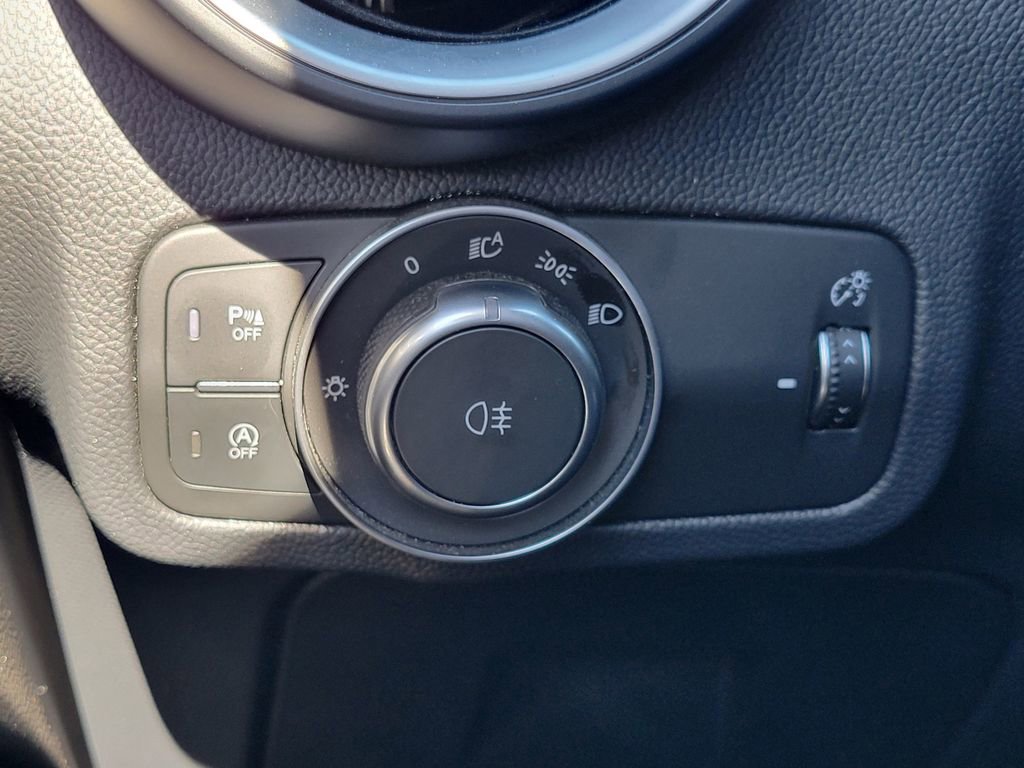 Used 2024 Alfa Romeo Stelvio Sprint image 13