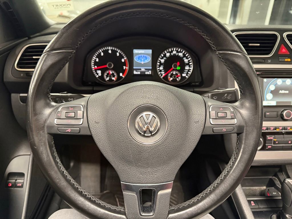 Used 2012 Volkswagen Eos Lux FWD image 11