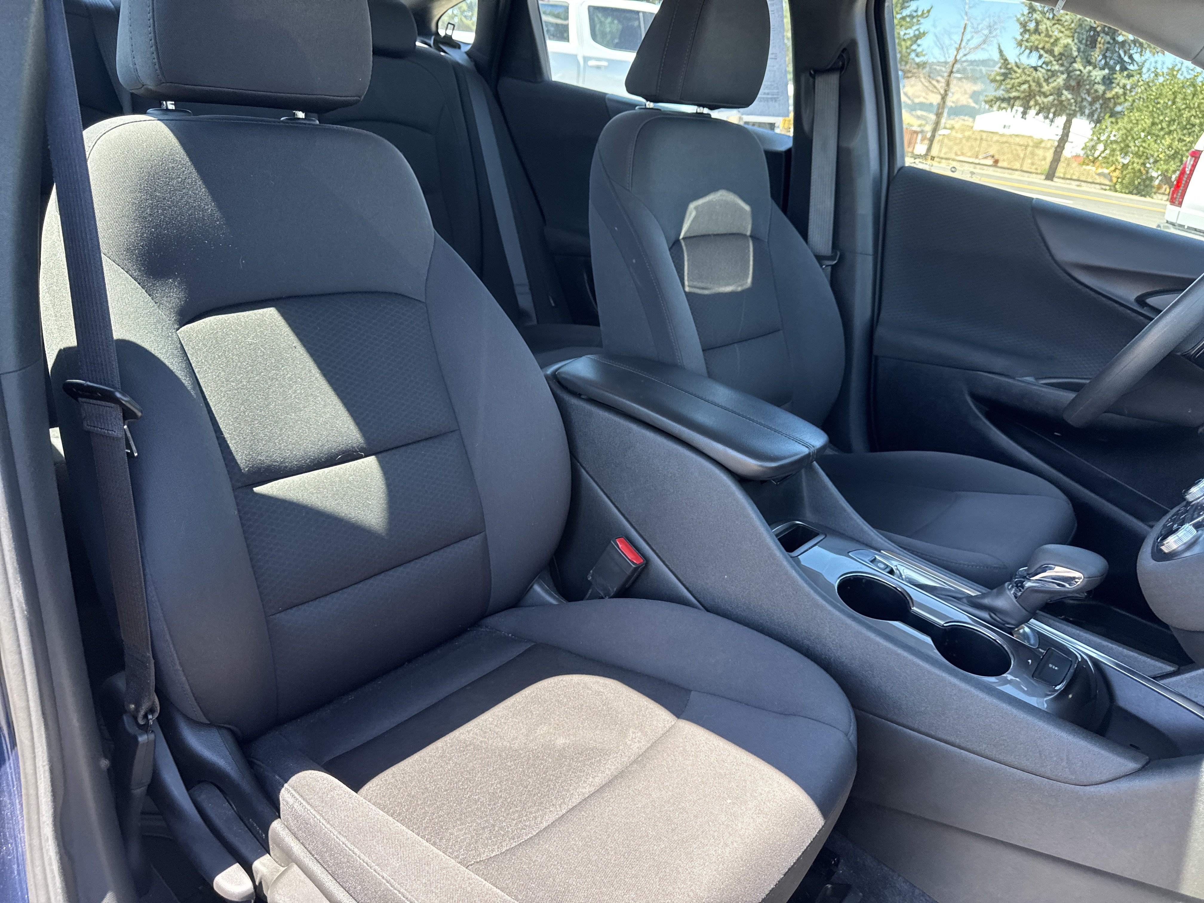 Used 2022 Chevrolet Malibu LT FWD image 26
