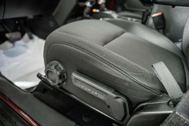 Used 2021 Jeep Gladiator Willys image 38