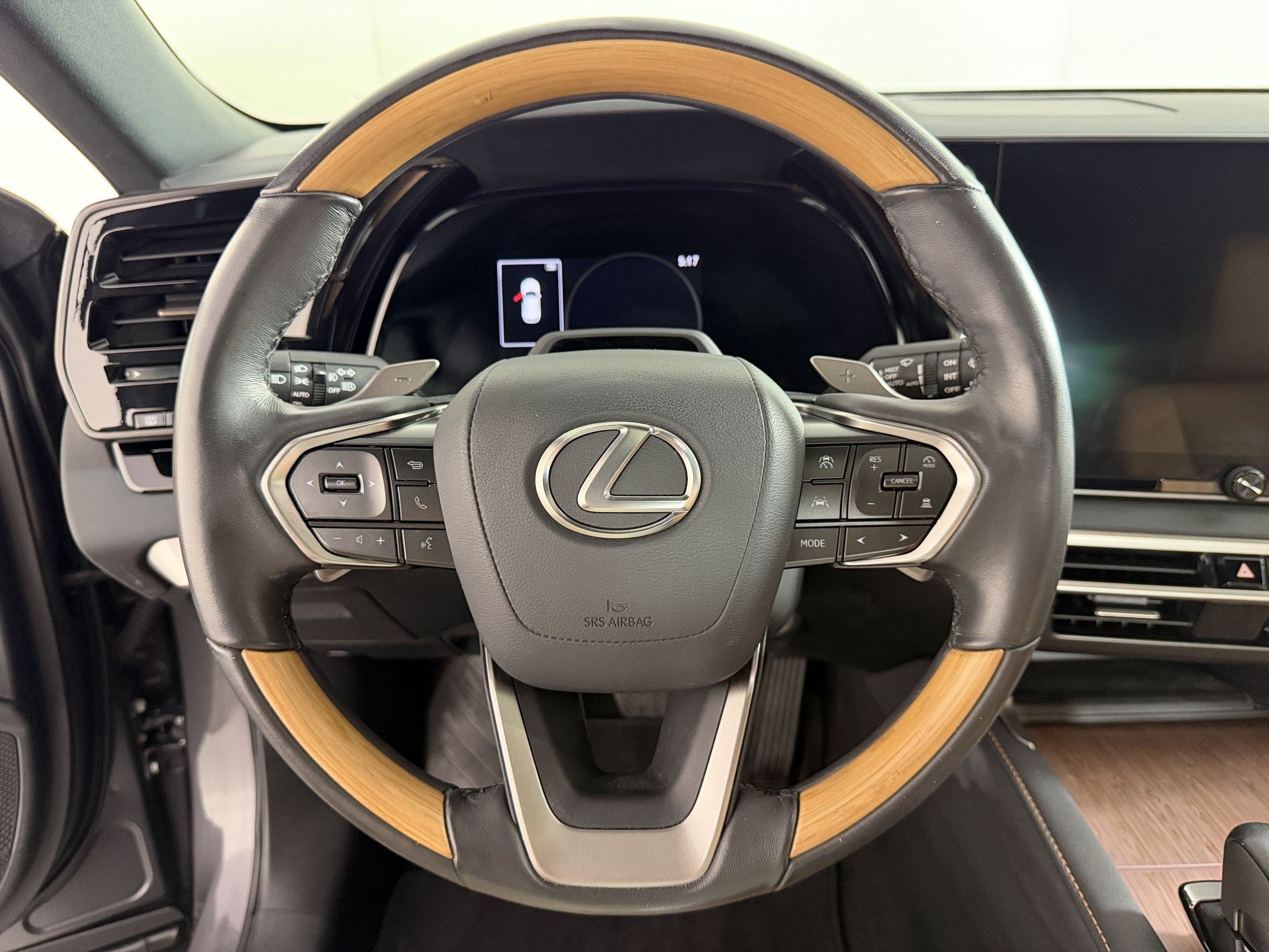 Used 2024 Lexus RX 350 Premium w/ Convenience Package AWD/4WD image 11