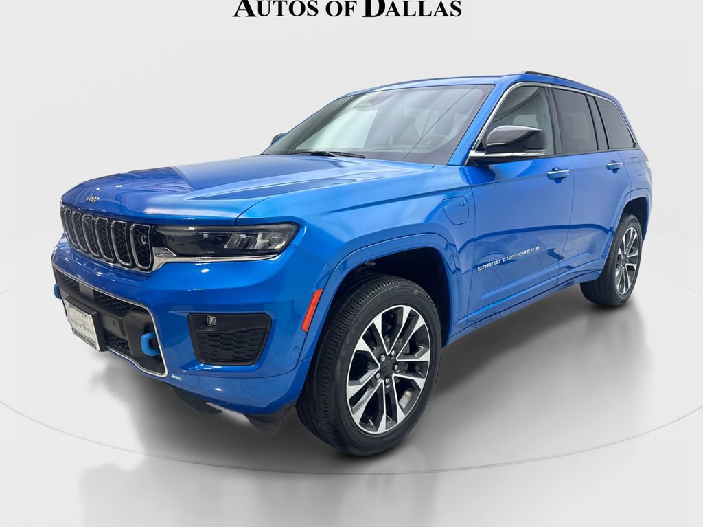 Used 2022 Jeep Grand Cherokee Overland w/ Advanced Protech Group III AWD/4WD image 2