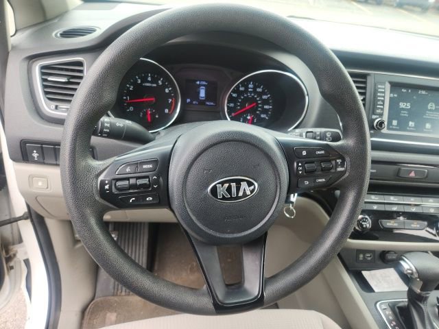 Used 2019 Kia Sedona L image 16