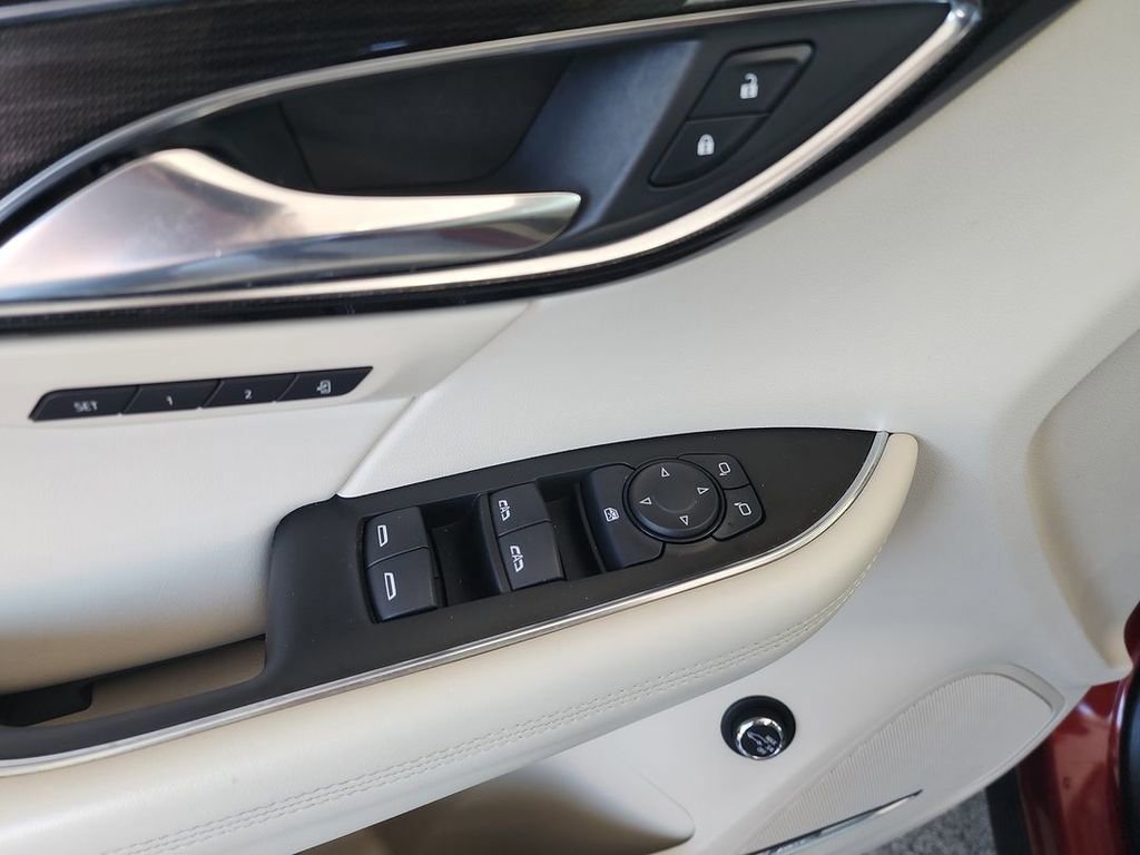 Certified 2021 Buick Envision Essence w/ Technology Package I image 23