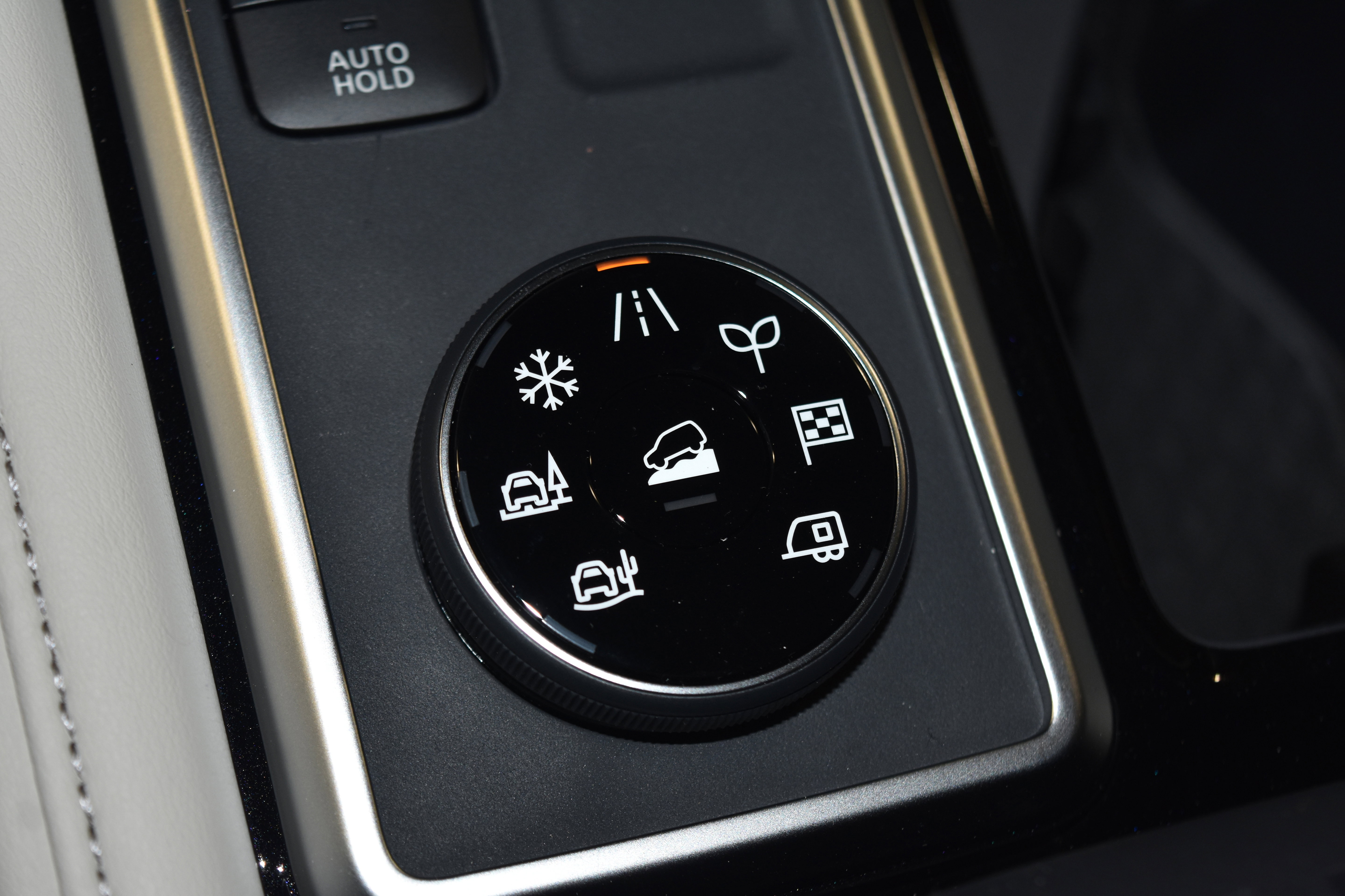 New 2026 Nissan Pathfinder SL AWD/4WD image 14