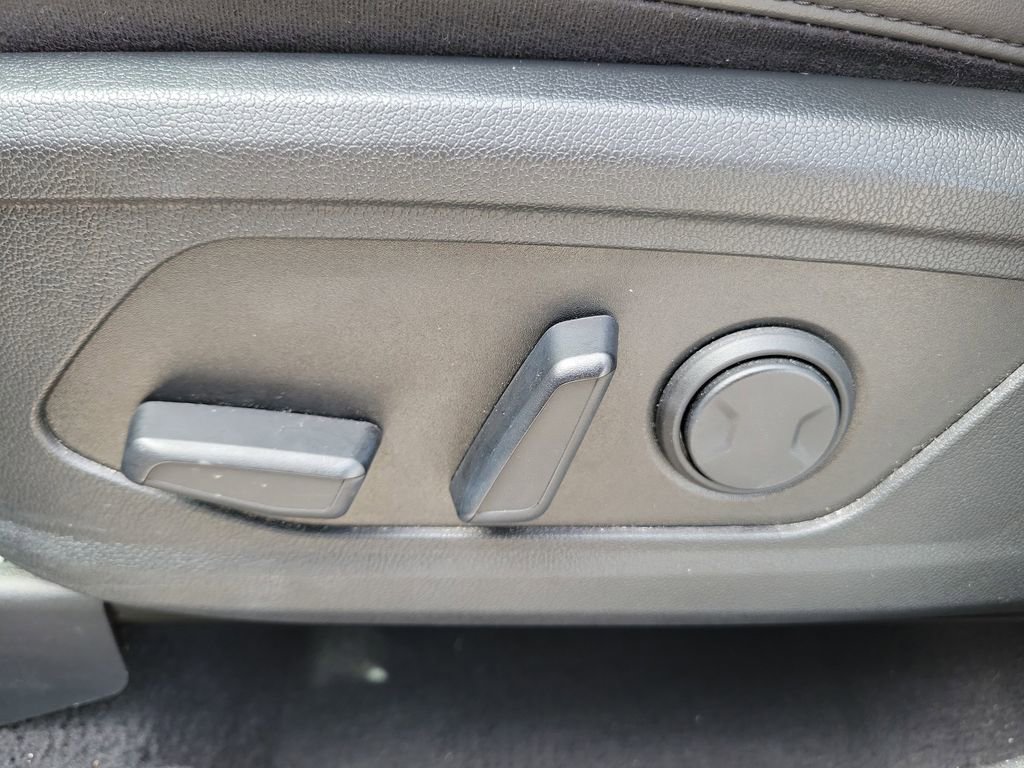 Used 2023 Kia Sorento SX image 20