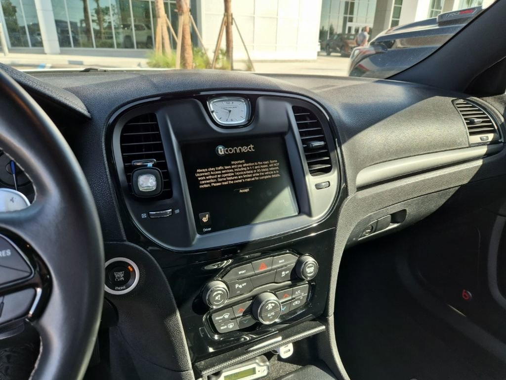 Used 2016 Chrysler 300 S w/ 300S Premium Group image 8