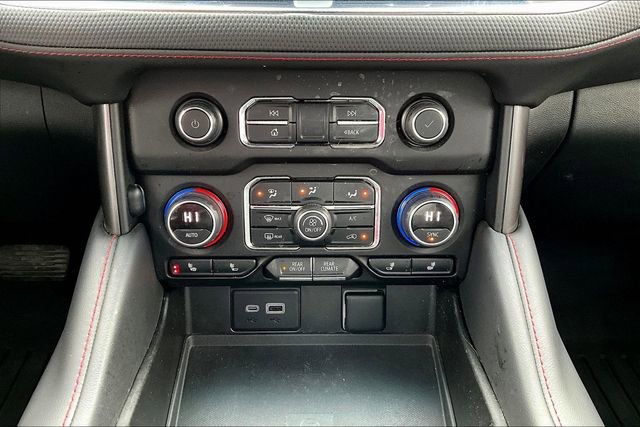 Used 2022 Chevrolet Suburban RST w/ Luxury Package image 15