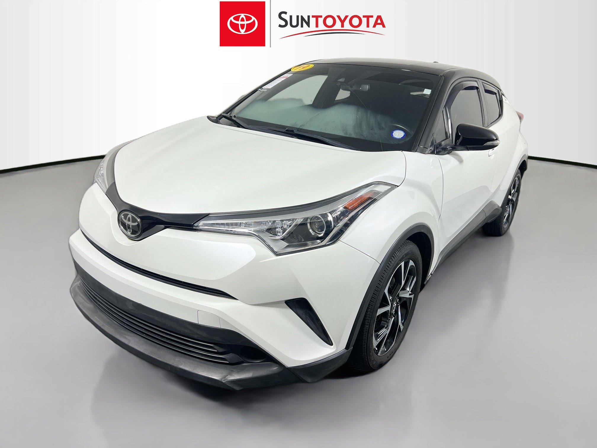 Used 2019 Toyota C-HR XLE image 9