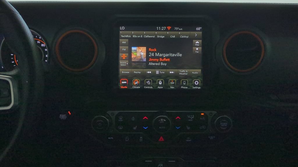 Used 2023 Jeep Gladiator Mojave w/ LED Lighting Group AWD/4WD image 14