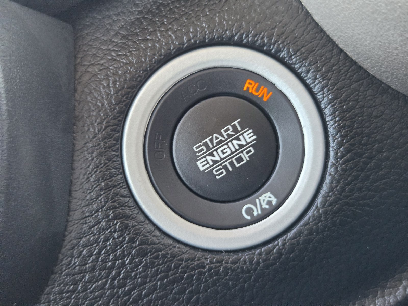 Used 2022 RAM 1500 Laramie AWD/4WD image 22