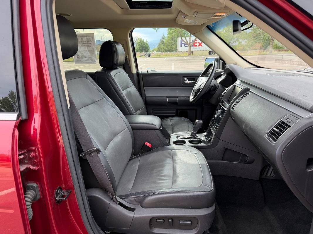 Used 2014 Ford Flex Limited w/ Equipment Group 303A AWD/4WD image 18