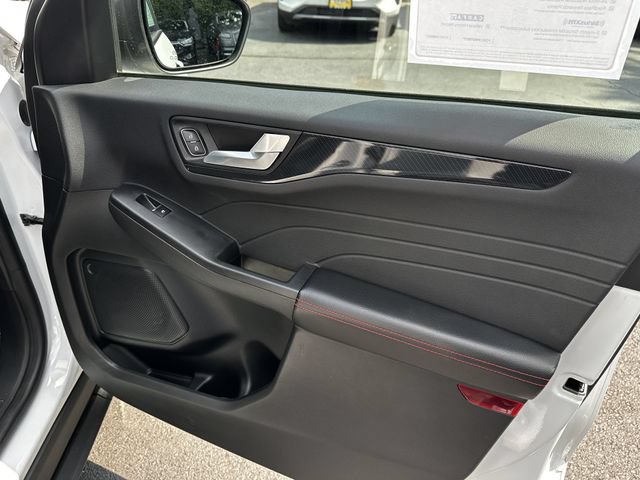 Certified 2023 Ford Escape ST-Line w/ Tech Pack #1 AWD/4WD image 37