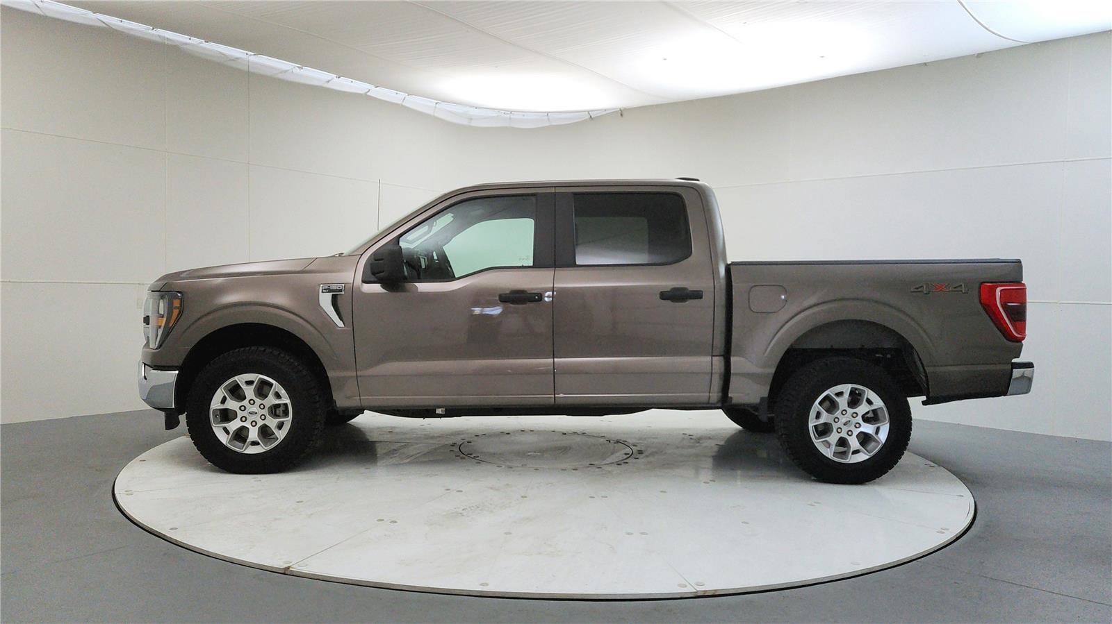 Used 2023 Ford F150 XLT image 5