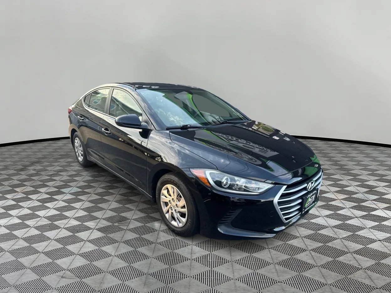 Used 2017 Hyundai Elantra SE