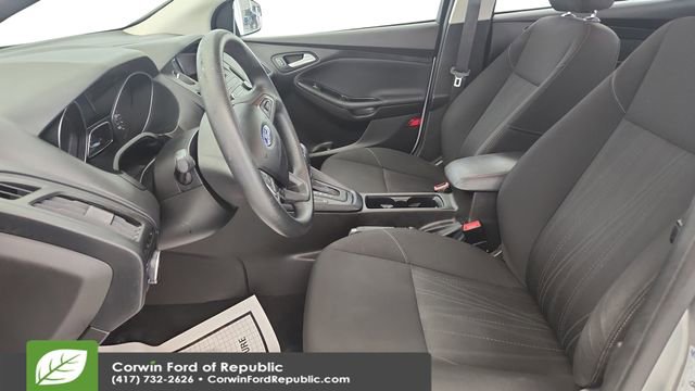 Used 2016 Ford Focus SE image 12