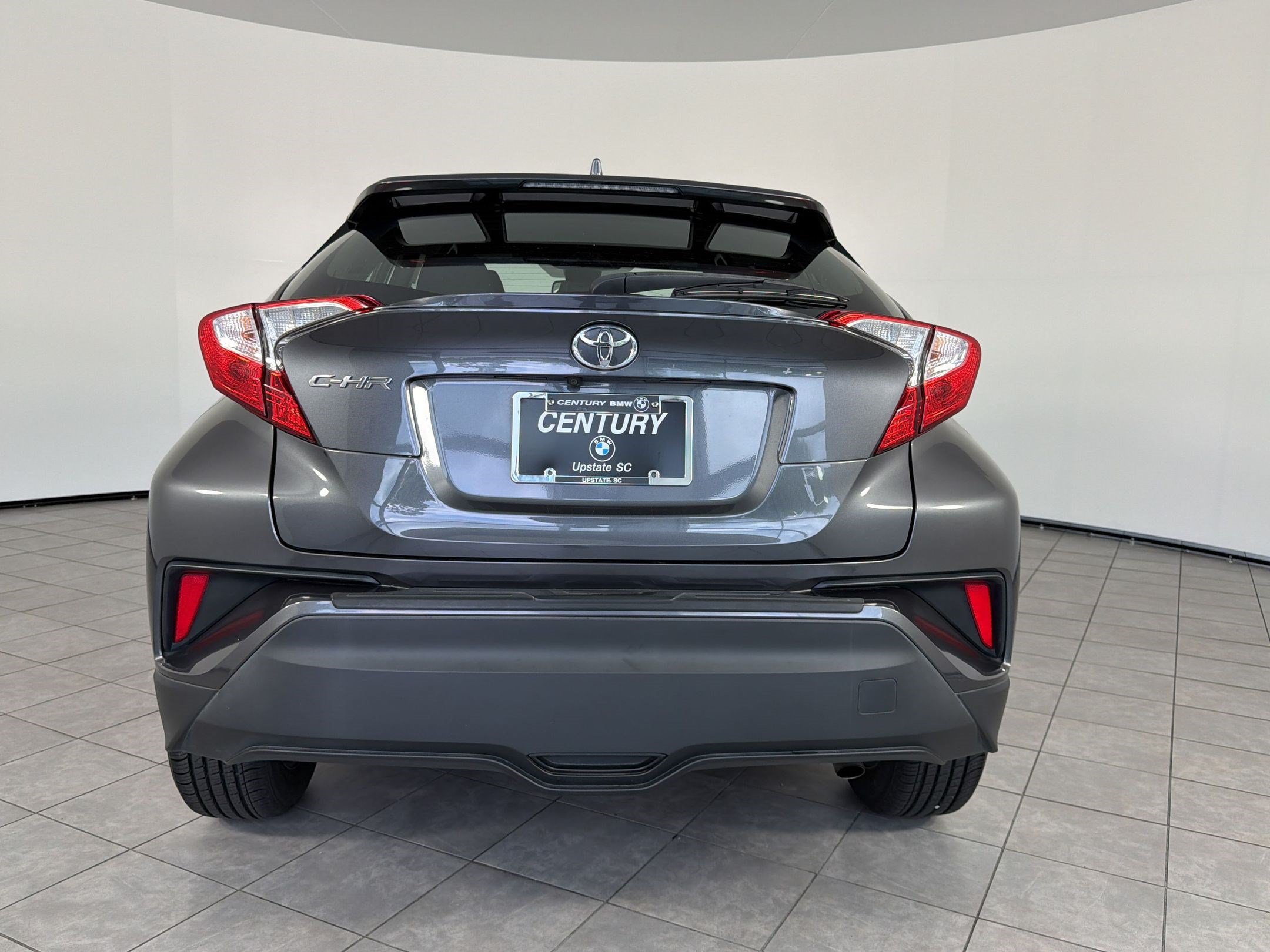 Used 2019 Toyota C-HR LE FWD image 10