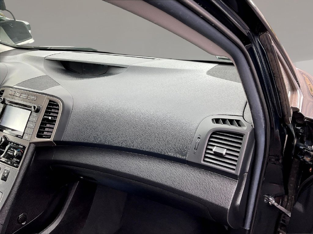 Used 2015 Toyota Venza XLE AWD/4WD image 26