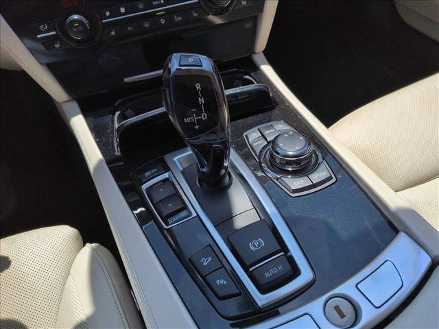 Used 2011 BMW 750Li xDrive AWD/4WD image 12