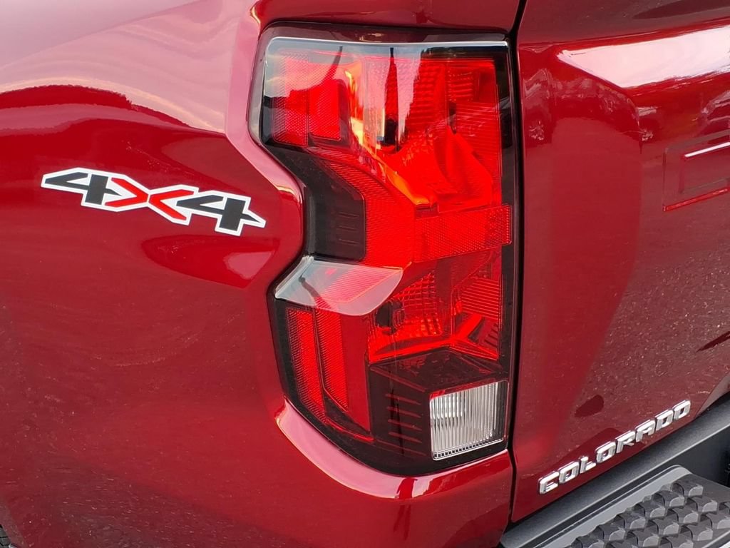 New 2026 Chevrolet Colorado W/T w/ Advanced Trailering Package AWD/4WD image 8