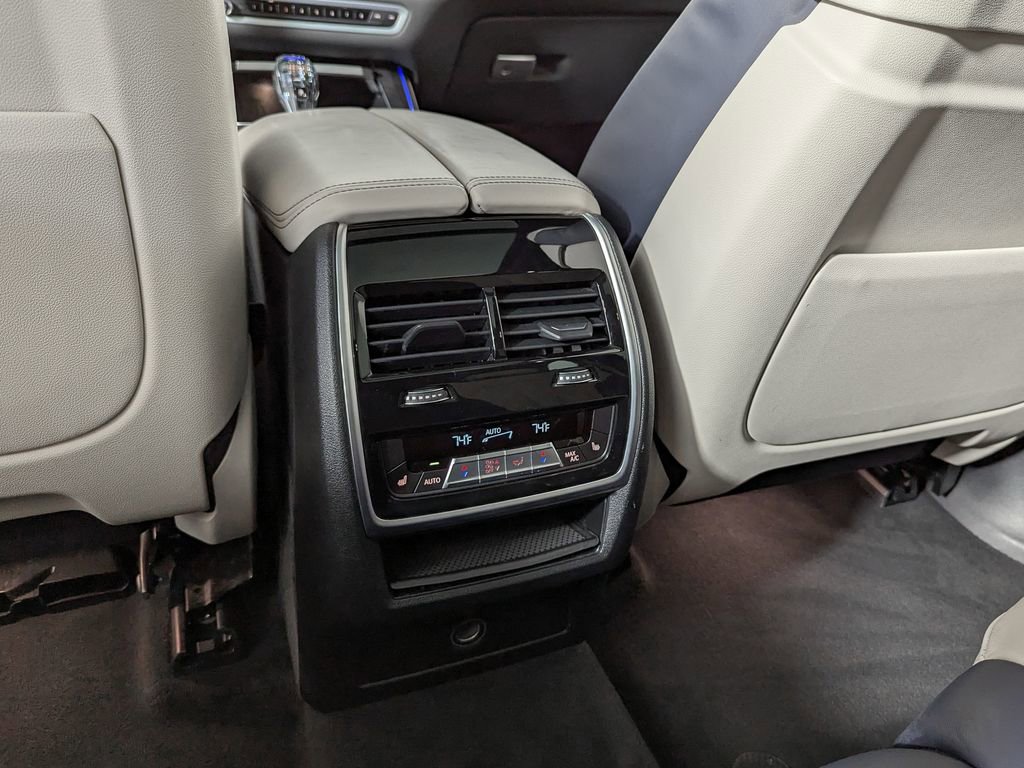 Used 2021 BMW X5 xDrive40i w/ M Sport Package image 49