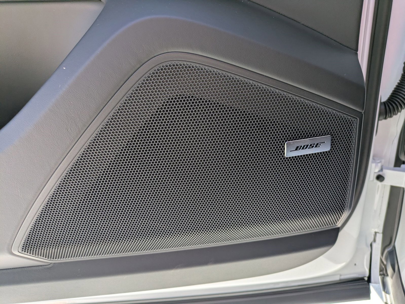 New 2026 Porsche Cayenne image 14