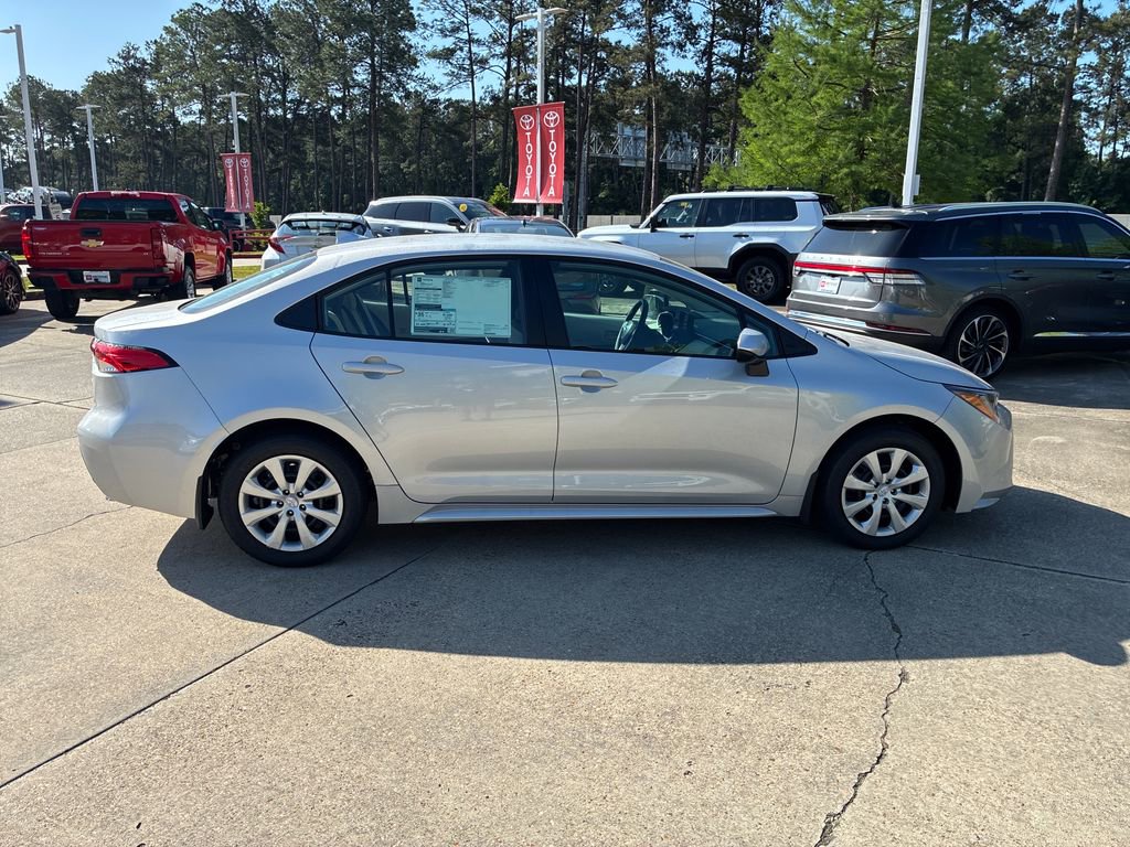 New 2026 Toyota Corolla LE FWD image 8