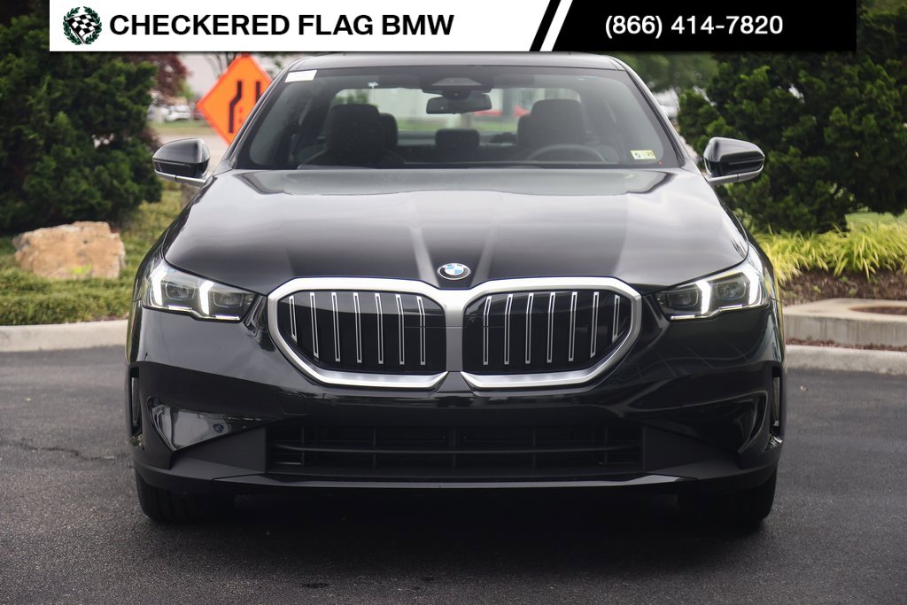 Certified 2024 BMW 530i xDrive w/ Premium Package image 16