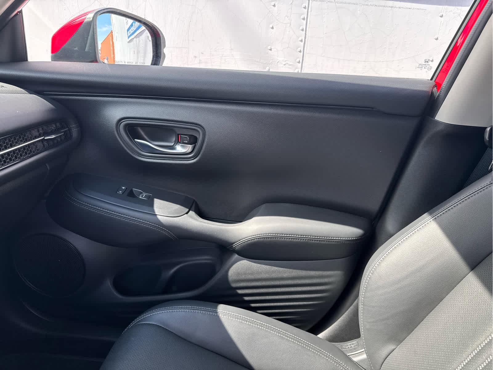 Used 2024 Honda HR-V EX-L image 31