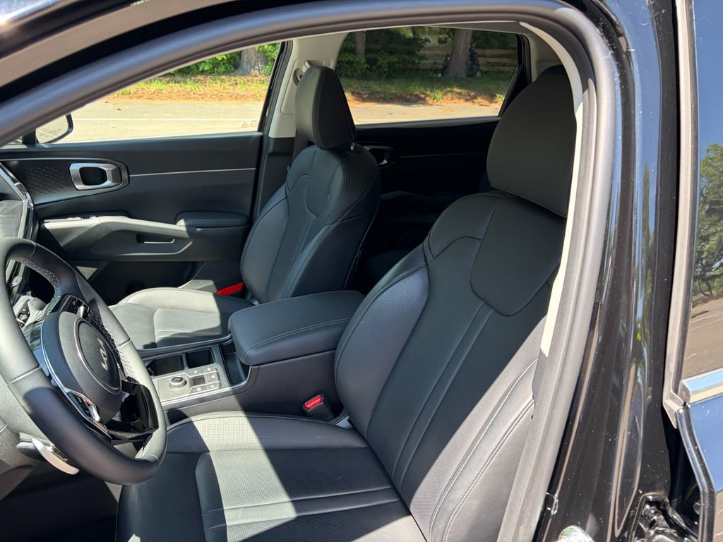 Used 2025 Kia Sorento EX AWD/4WD image 17