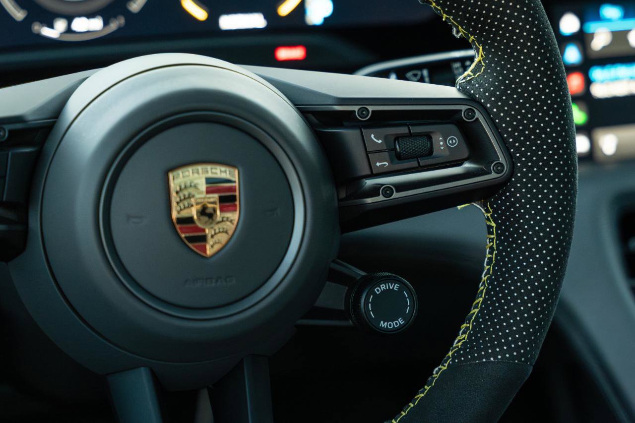 Used 2022 Porsche Taycan Turbo S image 58