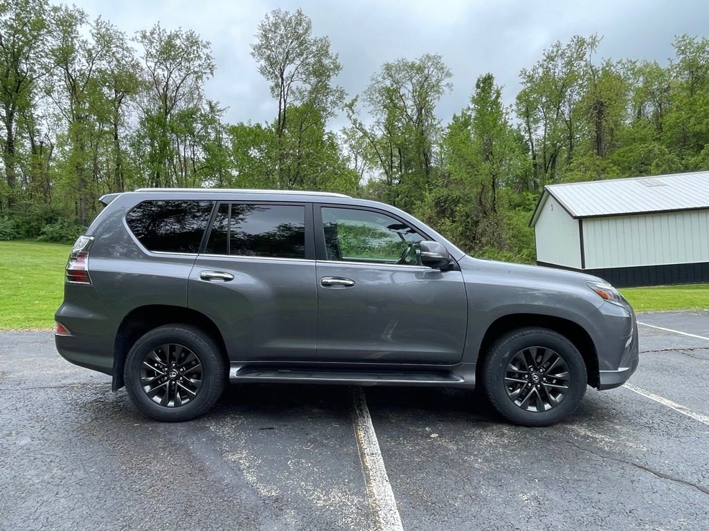 Used 2021 Lexus GX 460 Premium w/ Premium Package AWD/4WD image 2