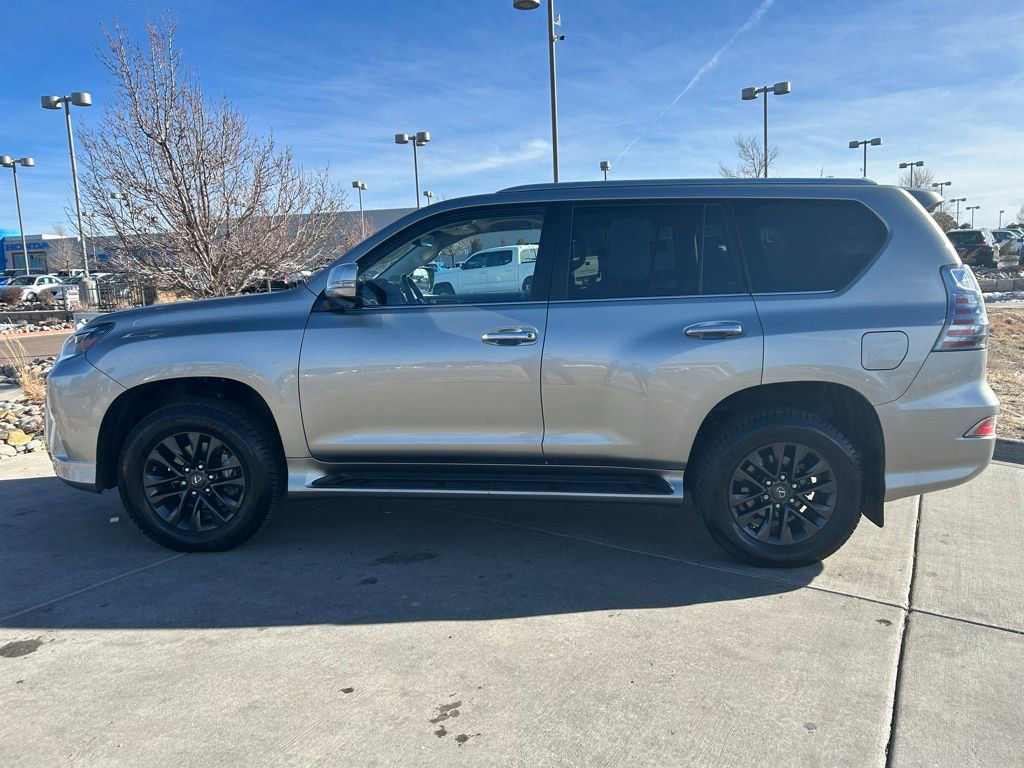 Used 2021 Lexus GX 460 Premium w/ Premium Package image 5