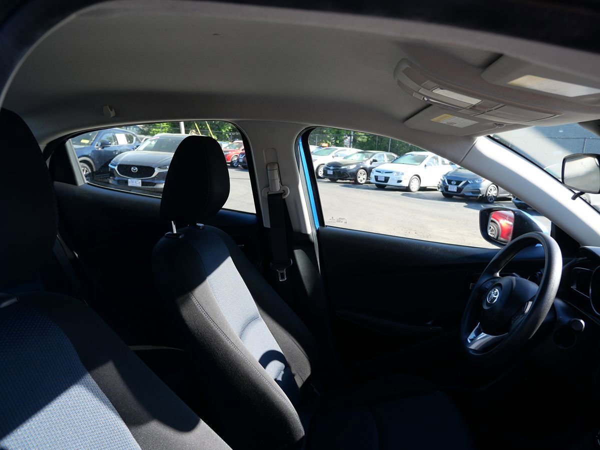 Used 2017 Toyota Yaris iA FWD image 27