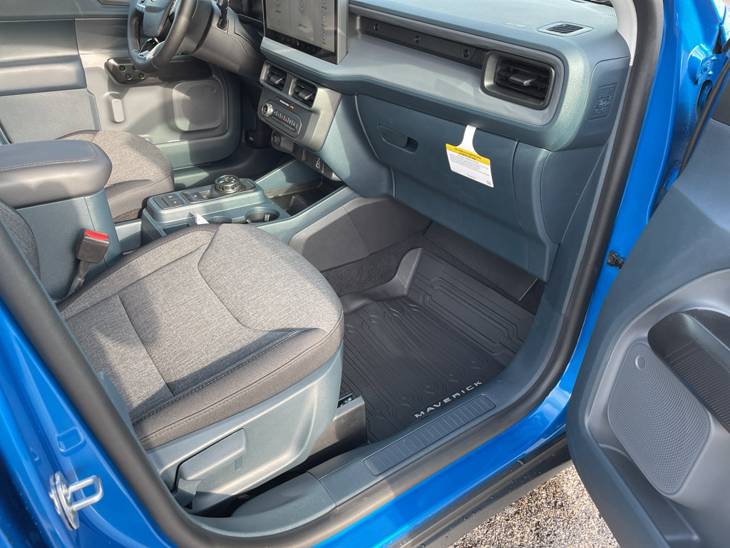 New 2025 Ford Maverick XLT w/ XLT Luxury Package image 28