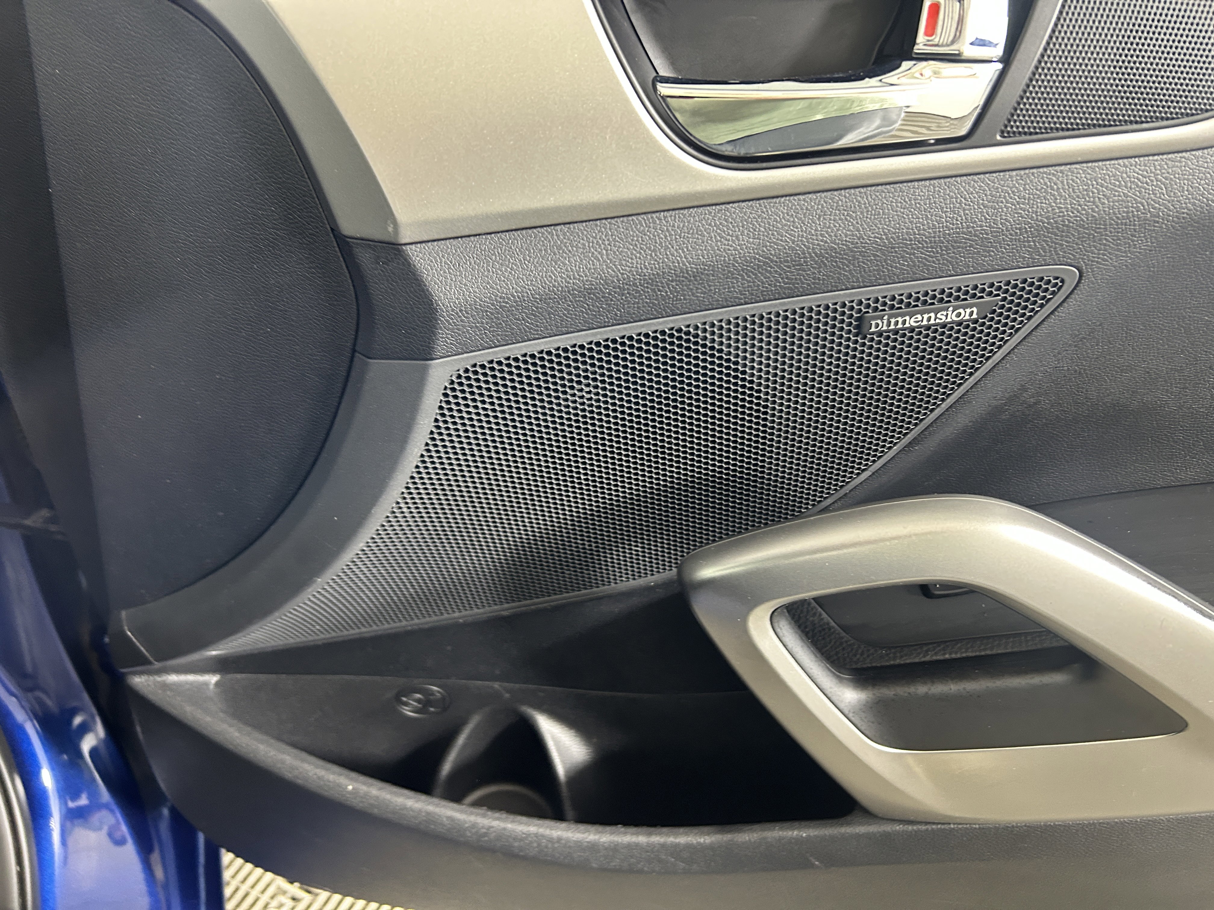 Used 2017 Hyundai Veloster Value Edition image 27